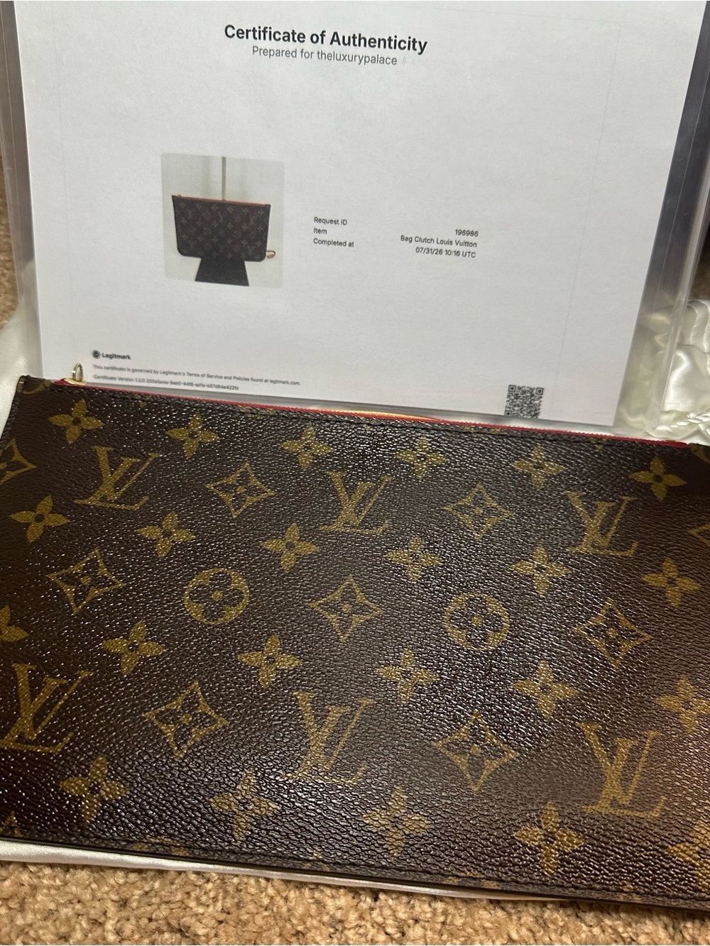 AUTHENTIC LOUIS VUITTON MONOGRAM CLUTCH / POCHETTE
